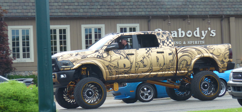 Illustration for article titled The Weirdest And Sexiest Cars That Showed Up To The Woodward Dream Cruise